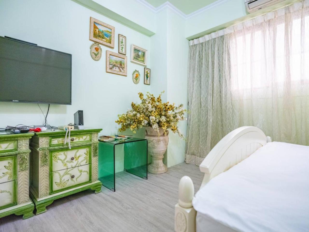 Star Hotel Kaohsiung Bagian luar foto