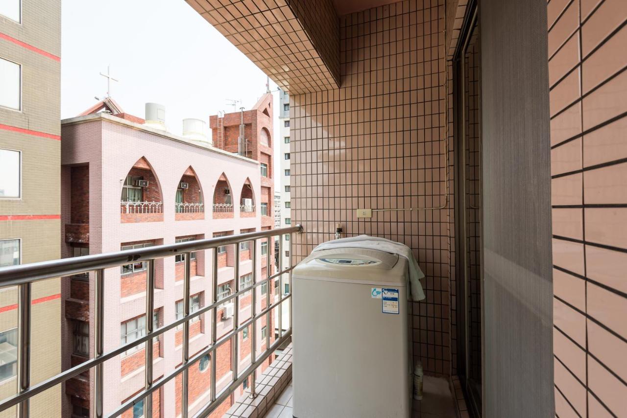 Star Hotel Kaohsiung Bagian luar foto